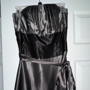 White House Black Market size 2.